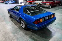  1986-Chevrolet-Camaro-Bright Blue Metallic-141804-35.jpg